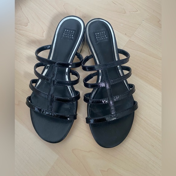 White House Black Market Patent Saffiano Leather Strappy Sandals Size 6 - Picture 5 of 9